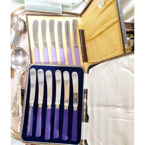 132 - A selection of cased and loose flatware. No shipping. Arrange collection or your own packer and ship... 