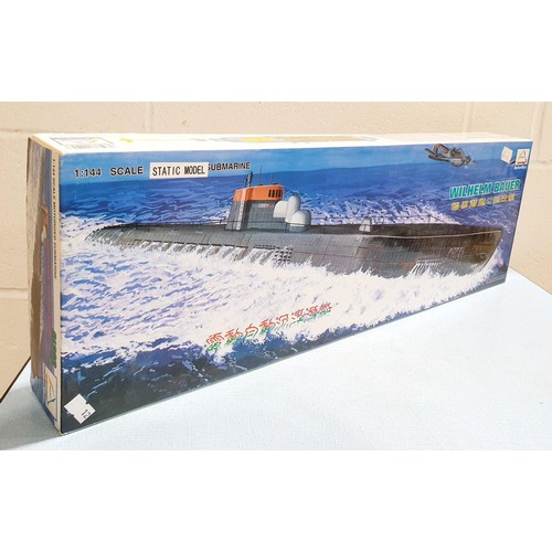 256 - A sealed Mini Hobby Models 1:144 scale Wilhelm Bauer submarine. UK shipping £14.