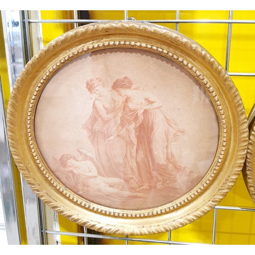 269 - A pair of antique prints depicting classical scenes in gilded frames, diameter 34.5cm. No shipping. ... 