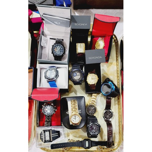 155 - A selection of gentlemen's wrist watches including Bulova. UK shipping £14.