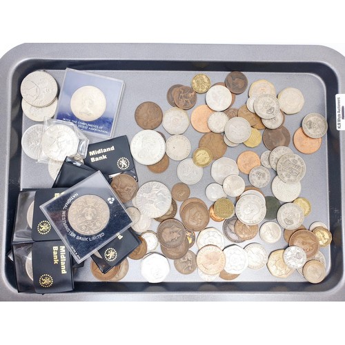 53A - Coinage including British silver content, five collectable £2 coins, seven 10 shilling notes, other ... 