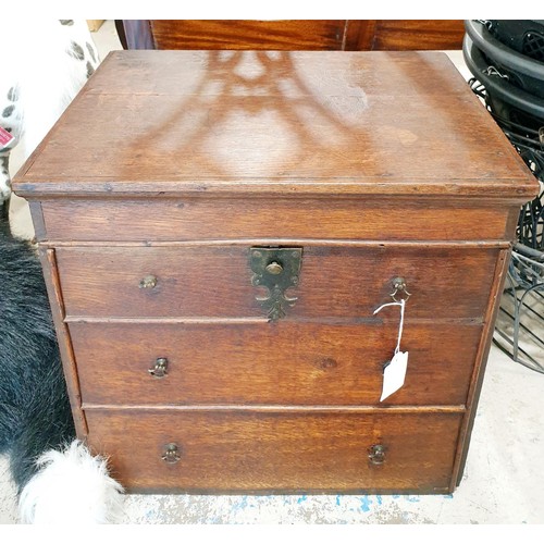 166 - A Georgian oak night stand, A/F, 46cmx41cmx43cm. No shipping. Arrange collection or your own packer ... 