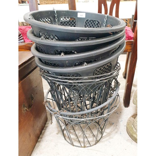 167 - An assortment of hanging baskets. No shipping. Arrange collection or your own packer and shipper, pl... 