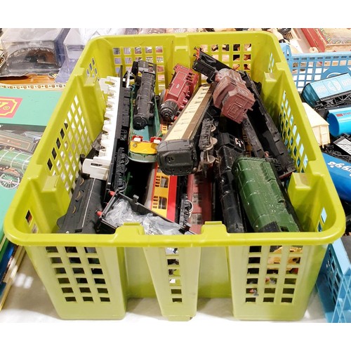 226 - Three boxes of 00 gauge rolling stock and locomotive parts. UK shipping £14.