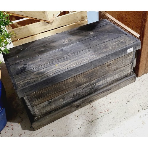 160 - A wooden tool chest and contents, width 66.5cm. No shipping. Arrange collection or your own packer a... 