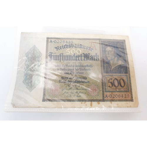 21 - Selection of bank notes including WWII Malaya cent notes. UK shipping £14.