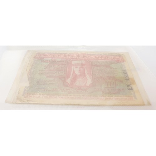 21 - Selection of bank notes including WWII Malaya cent notes. UK shipping £14.