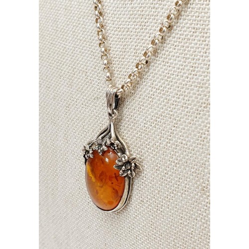 2 - Silver and amber set jewellery comprising: pendant and chain, chain length 44cm, brooch and clip on ... 