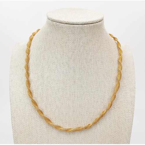 17 - An 18ct gold twist necklace, length 41cm, weight 15.2g. UK shipping £14.