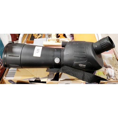 125 - A box Optus spotting scope with tripod. UK shipping £14.