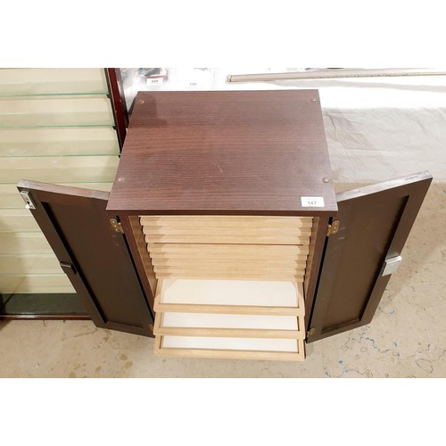 147 - A cabinet of collector's drawers, 71x40.5x33cm. No shipping. Arrange collection or your own packer a... 