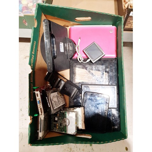 163 - A box of electricals including notebooks and hard drives. UK shipping £14.