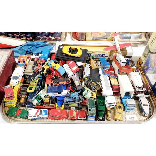 202 - A selection of toy vehicles. UK shipping £14.