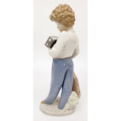 239 - A Lladro figure 