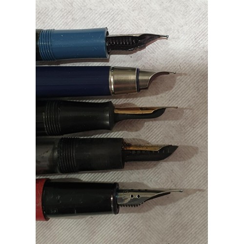 83 - Vintage and later fountain pens and propelling pencils. UK shipping £14.