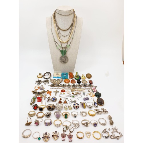 25 - A selection of costume jewellery, some A/F. UK shipping £14.