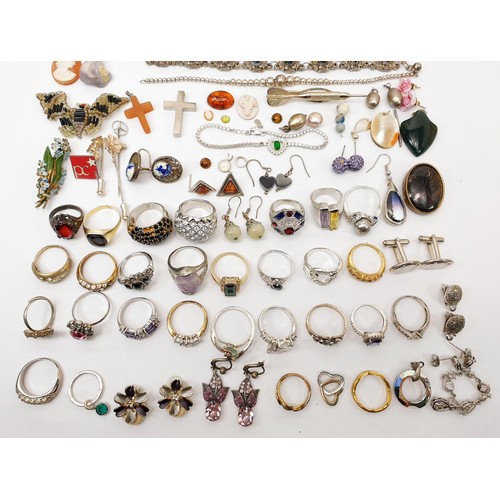 25 - A selection of costume jewellery, some A/F. UK shipping £14.