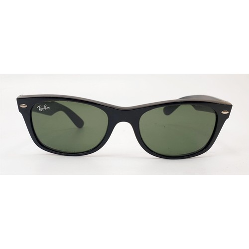 28 - A vintage pair of Ray Ban Wayfarer sunglasses. UK shipping £14.