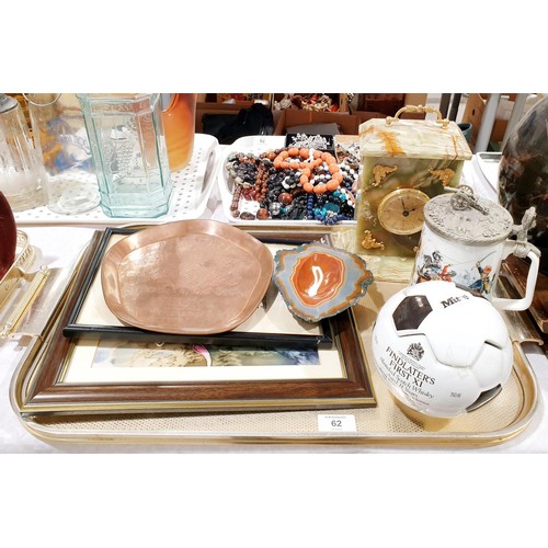 62 - A tray of assorted including a vintage Teacher's Highland Whiskey copper tray, length 21.5cm, a Wade... 