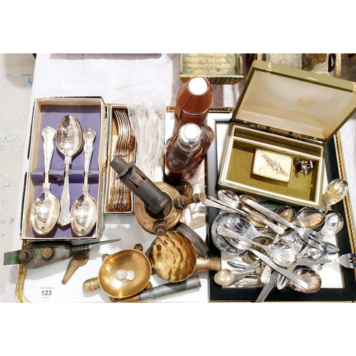 123 - A tray of metal ware and assorted. No shipping. Arrange collection or your own packer and shipper, p... 