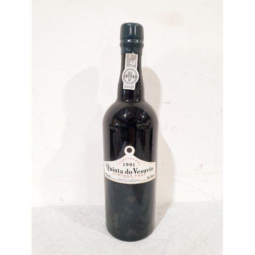 7 - A 750ml bottle of Syminton's Quinta Do Vesuvio Vintage Port 1991. No shipping. Arrange collection or... 