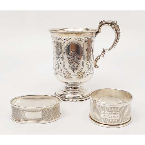 44 - A Victorian hallmarked silver tankard, height 9.5cm with a later inscription, London 1878 together w... 