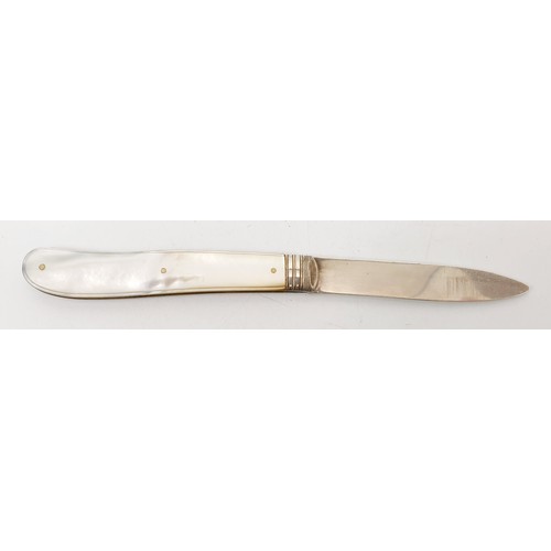 56 - A Victorian fruit knife with hallmarked silver blade and mother of pearl scales, length 14cm togethe... 