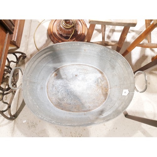 194 - A vintage galvanised tub, width 69.5cm. No shipping. Arrange collection or your own packer and shipp... 