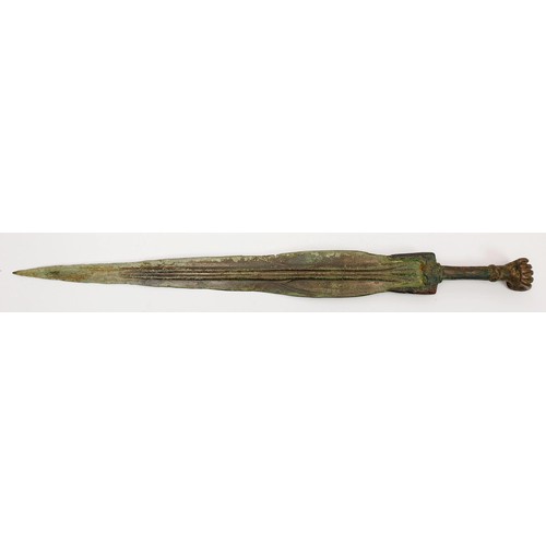 102 - Antiquities: A Lurista bronze short sword, with ribbed blade, length 53.5cm. No shipping. Arrange co... 