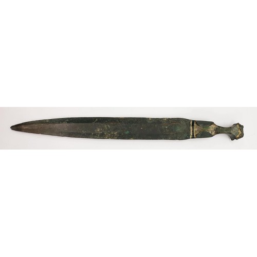 103 - Antiquities: A Persian bronze dagger, cast as one piece, length 33cm. No shipping. Arrange collectio... 