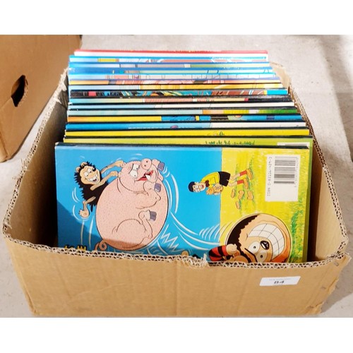 84 - Sixteen Dennis the Menace annuals. UK shipping £14.