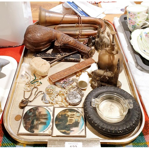 122 - A tray of assorted including a bugle. UK shipping £14.