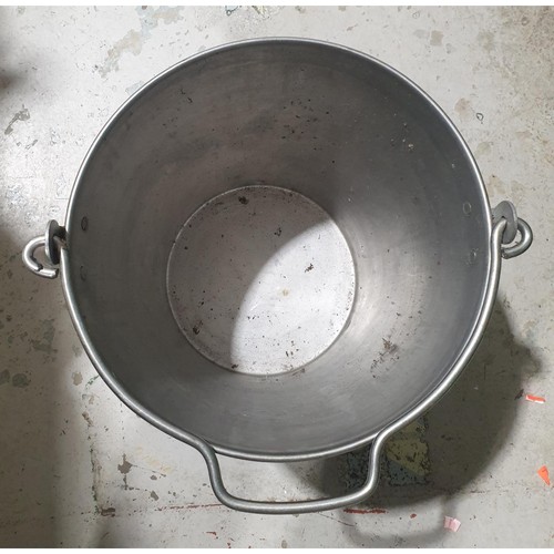 146 - A galvanised bucket. No shipping. Arrange collection or your own packer and shipper, please. Electri... 