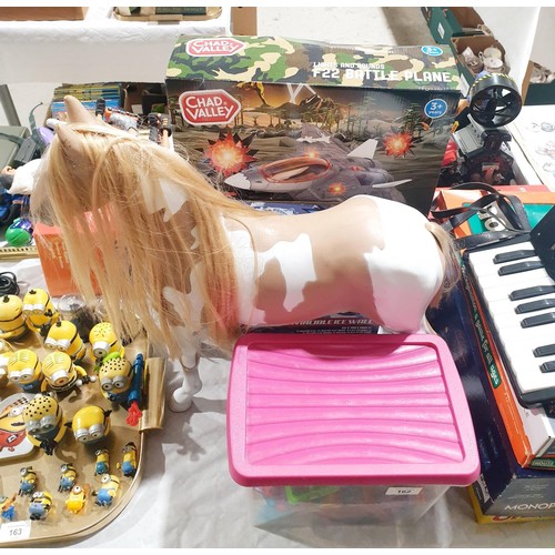 162 - A box of Magformers together with toys and games including Game of Thrones Monopoly. No shipping. Ar... 