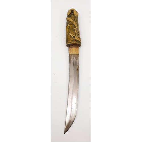 42 - An early 20th century Japanese Tanto dagger with a cast metal handle and scabbard, having relief dec... 