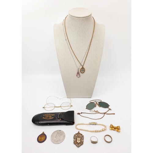 41F - A selection of jewellery and assorted including a hallmarked silver fob, silver and marcasite ring, ... 