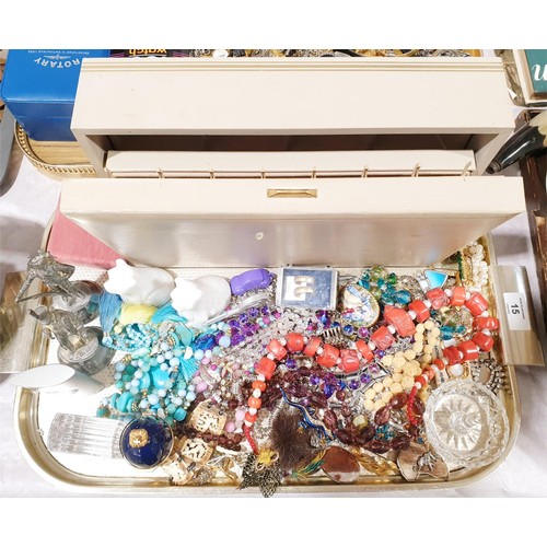 15 - A tray of costume jewellery and assorted. UK shipping £14.