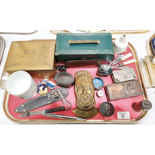 22 - A tray of collectables including silver, a William Rogers throwing knife and an antique enamel balm ... 