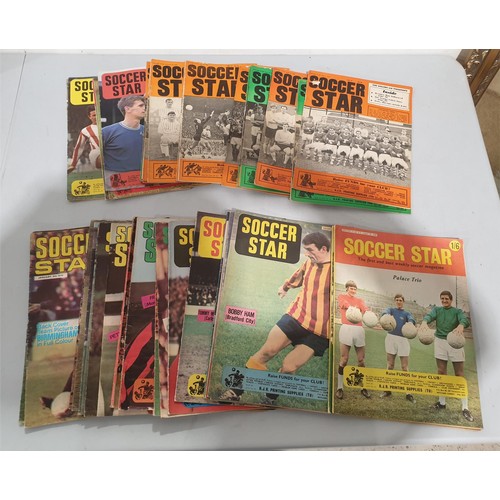 32 - A quantity of 1960s Soccer Star magazine. UK shipping £14.