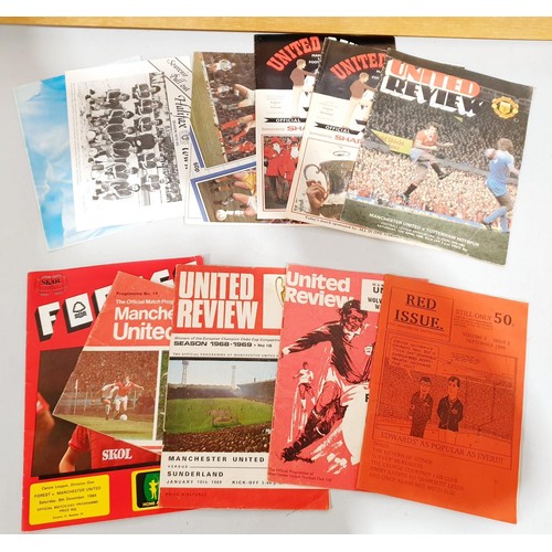 33 - A selection of vintage football programmes including European Cup & Challenge Cup Finals with Shoot ... 