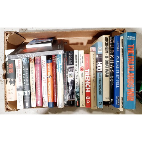 53 - A box of military history books relating to WWI, WWII and other conflicts. No shipping. Arrange coll... 