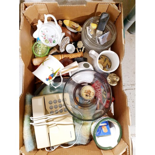 76 - A box of bric-a-brac. No shipping. Arrange collection or your own packer and shipper, please.