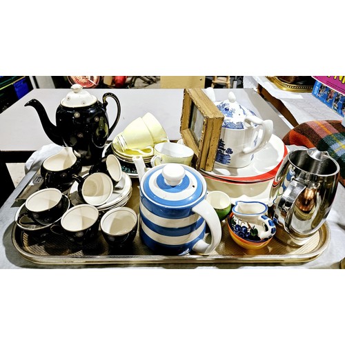 219 - A selection of ceramics including a T. G. Green Cornish ware teapot, height 14cm. No shipping. Arran... 