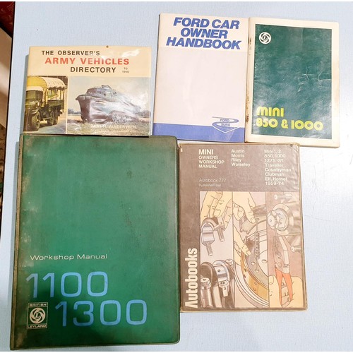 51 - A selection of vintage books relating to motorbikes and motorcars including The Book of the BSA and ... 