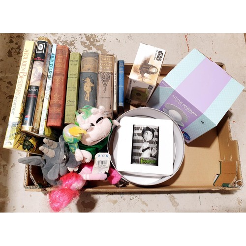 100 - A box of assorted including Star Wars The Child mug, a Little Mermaid lamp and vintage and later boo... 