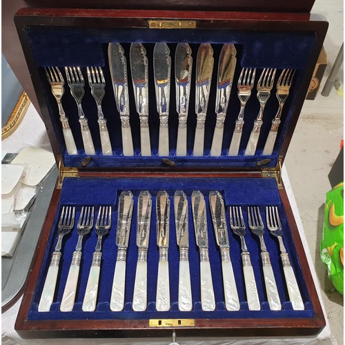 49 - A vintage cased set of fish eaters with mother of pearl handles together with eleven (of a set of tw... 