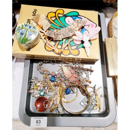 63 - Costume jewellery and a vintage Boots card box. UK shipping £14.