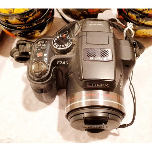 65 - A Panasonic Lumix FZ45 camera. UK shipping £14.