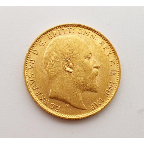 289 - Edward VII: sovereign 1905. UK shipping £14.