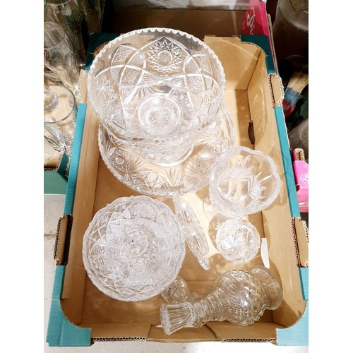 186 - Three boxes of glassware. No shipping. Arrange collection or your own packer and shipper, please. El... 